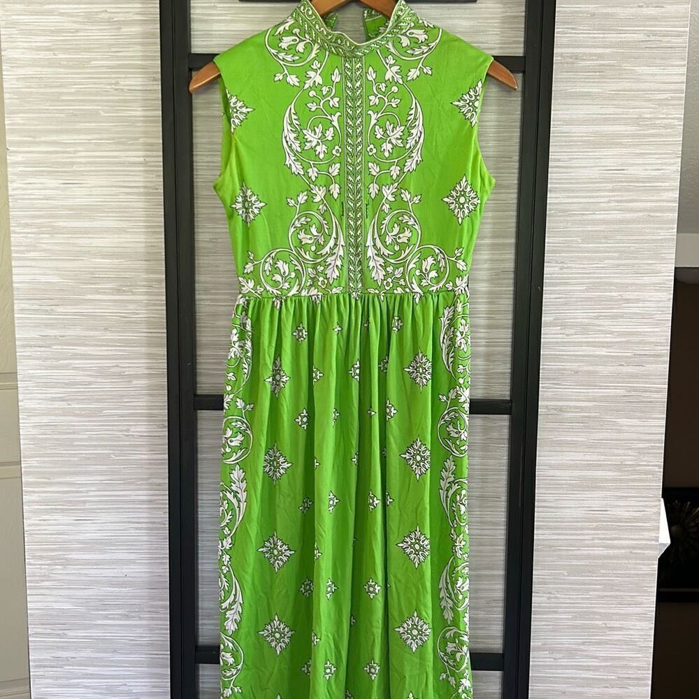 Maurice by C.Rizza vintage lime green mock turtleneck dress size M